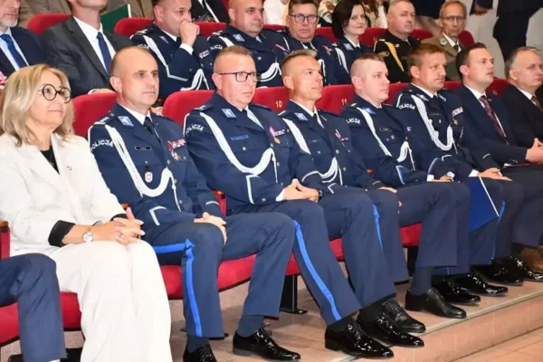 Święto Policji w Złotowie: awanse, odznaczenia i jubileusze