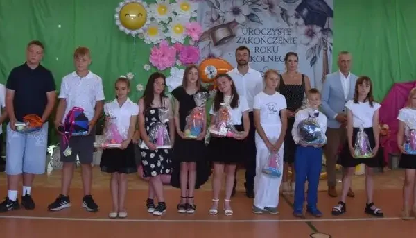 Uroczyste zakończenie roku szkolnego w Zespole Szkół w Tarnówce