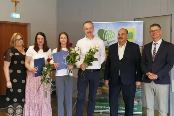 Najlepsi absolwenci szkół podstawowych w Gminie Lipka uhonorowani