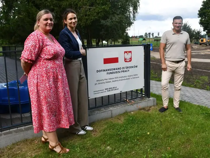 Nowy plac zabaw przy żłobku w Zakrzewie – inwestycja za ponad pół miliona złotych