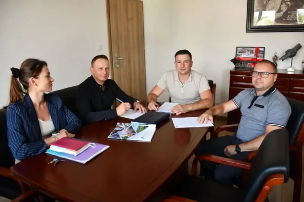 Zakrzewo: Umowa na modernizację kotłowni w Domu Polskim podpisana