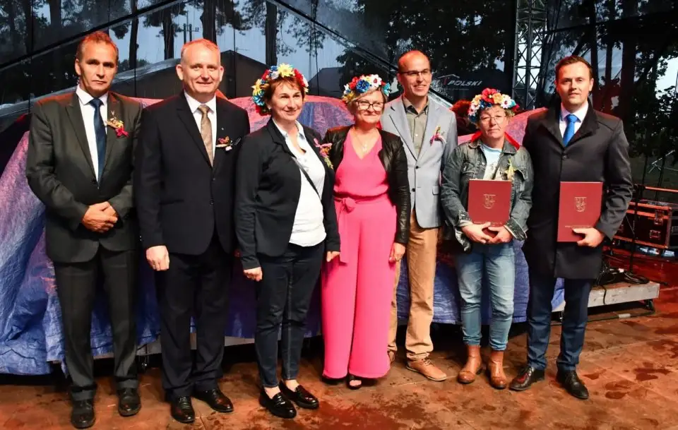 Wieniec dożynkowy z Ptuszy nagrodzony w Zakrzewie